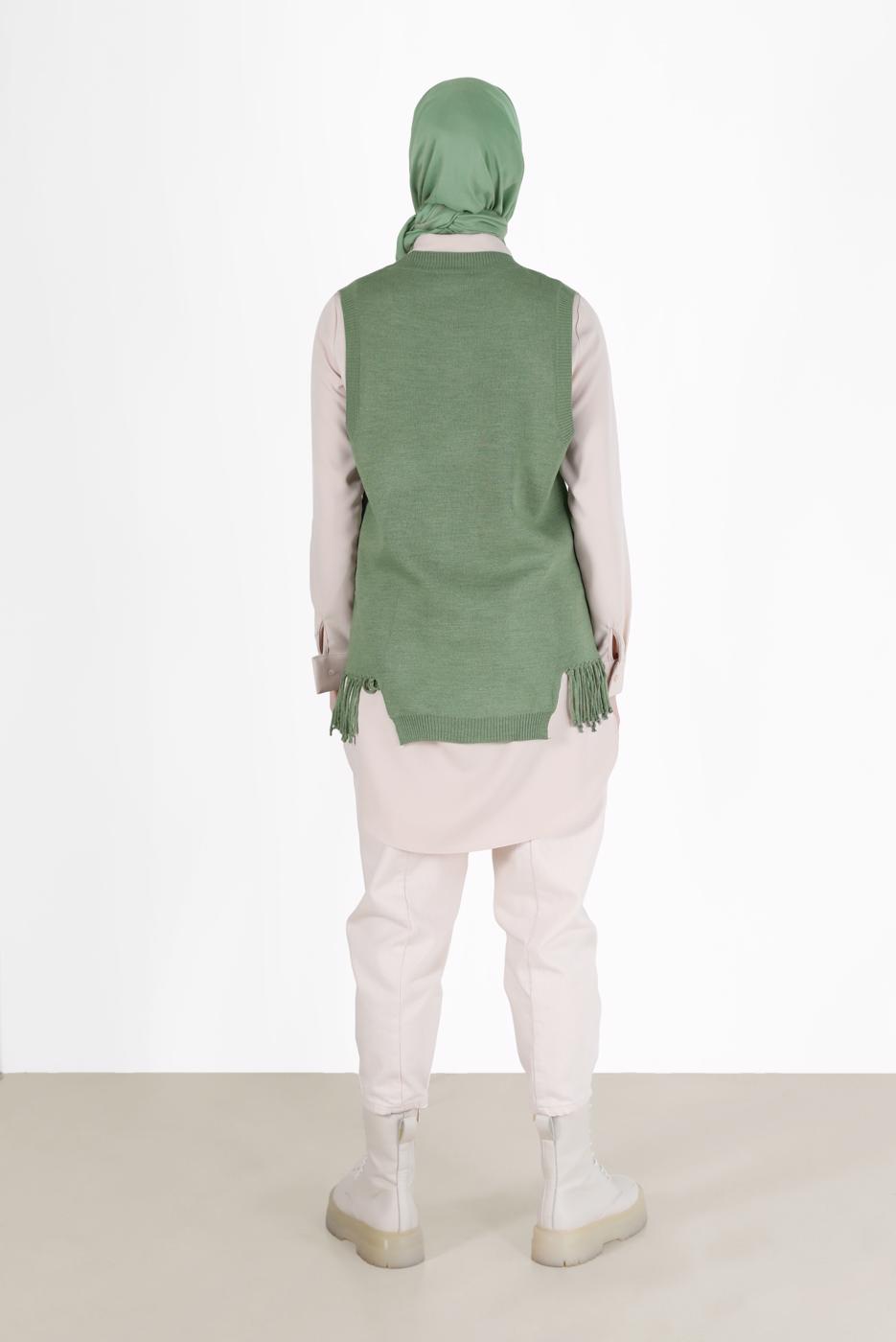 Tesettür giyim YEŞİL PÜSKÜL DETAYLI TRİKO SÜVETER 14541 