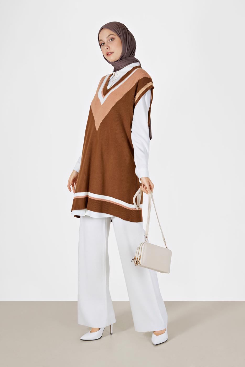 Tesettür giyim KAHVE ÜÇ RENK V YAKA SÜVETER 15541 