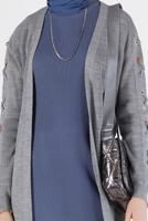 Tesettür giyim GRİ KUŞGÖZÜ DETAYLI KUŞAKLI TRİKO HIRKA 23541 