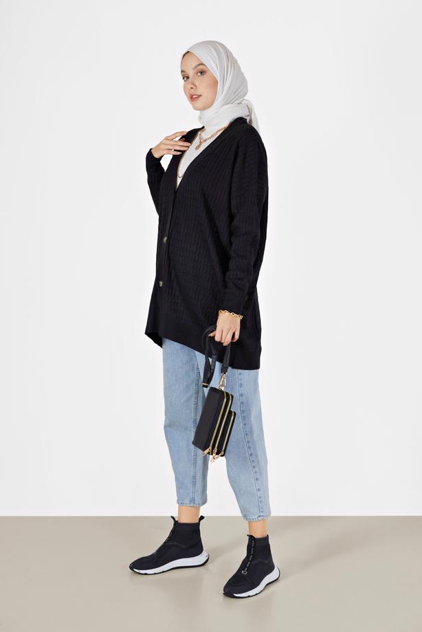 Hijab-Kleidung  SAÇ ÖRGÜLÜ TRİKO HIRKA 52541  - TRENDTESETTÜR