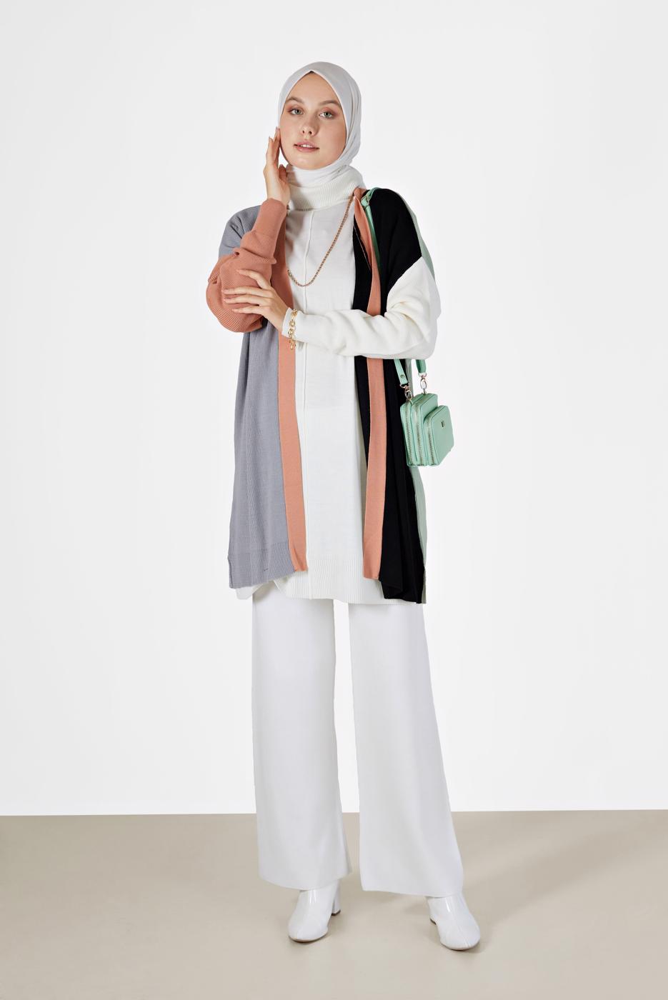 Tesettür giyim YEŞİL ÇOK RENKLİ TRİKO HIRKA 55541