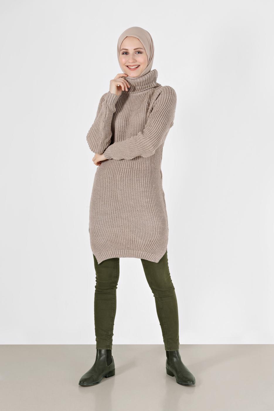 Tesettür giyim BEJ BALIKÇI YAKA TRİKO TUNİK 7412 
