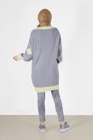 Tesettür giyim GRİ KARE DESENLİ DÜĞMELİ HIRKA 9527 