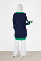 Tesettür giyim LACİVERT KARE DESENLİ DÜĞMELİ HIRKA 9527 