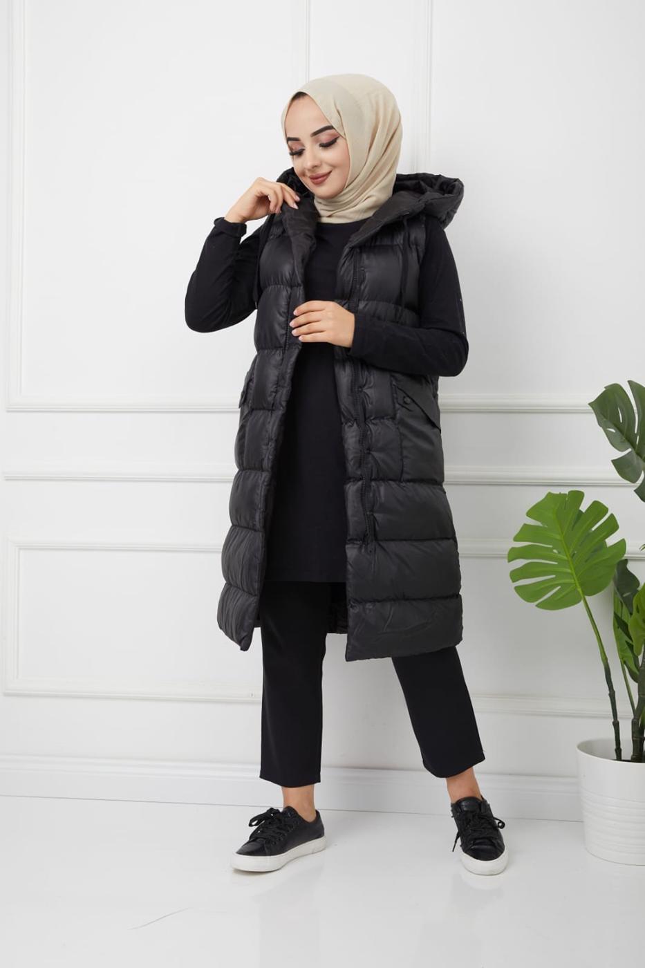 Tesettür giyim SİYAH CEPLİ KAPÜŞONLU ŞİŞME YELEK T 00044 