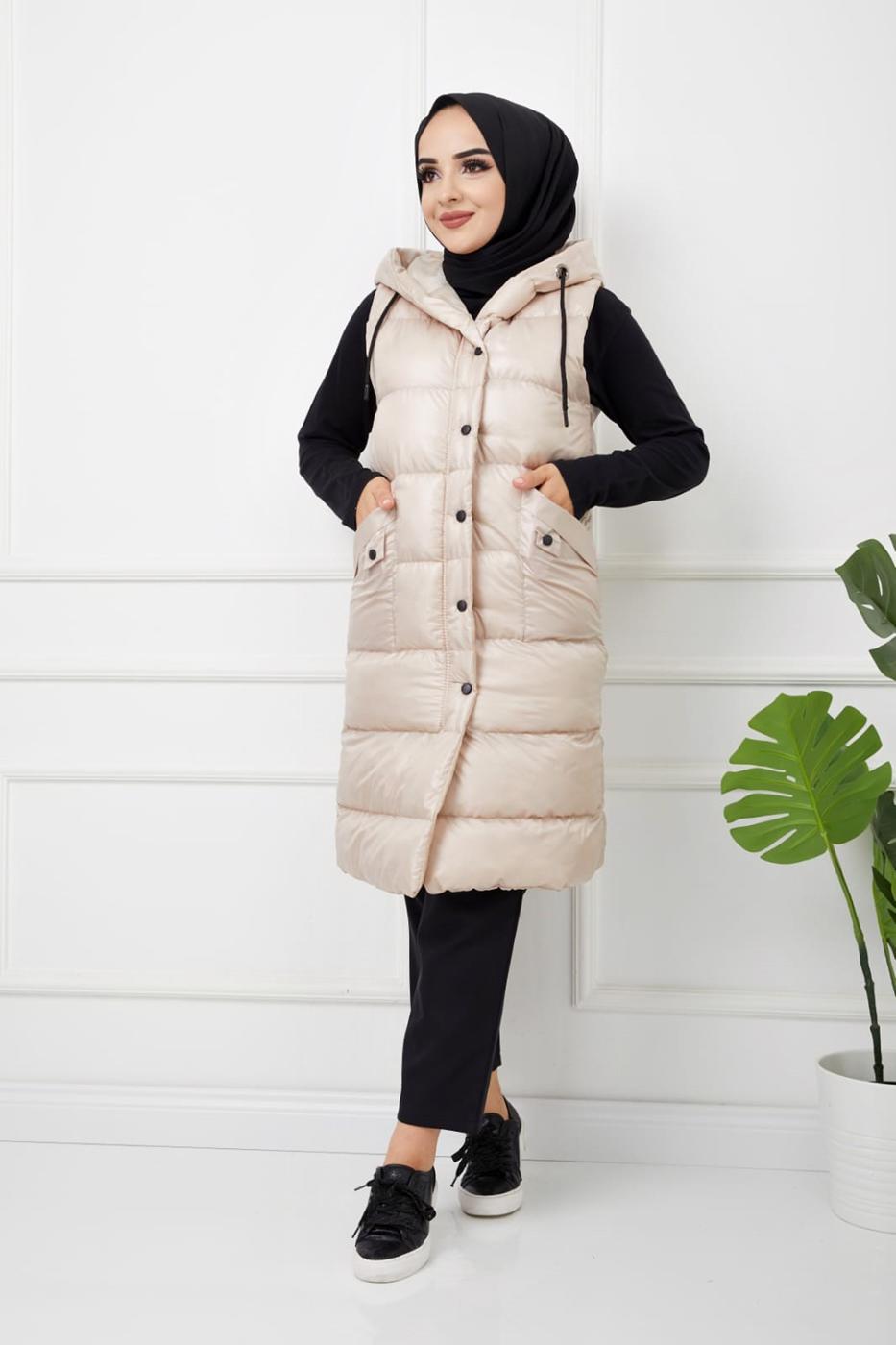 Tesettür giyim BEJ CEPLİ KAPÜŞONLU ŞİŞME YELEK T 00044 