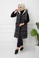 Tesettür giyim SİYAH CEPLİ KAPÜŞONLU ŞİŞME YELEK T 00044 