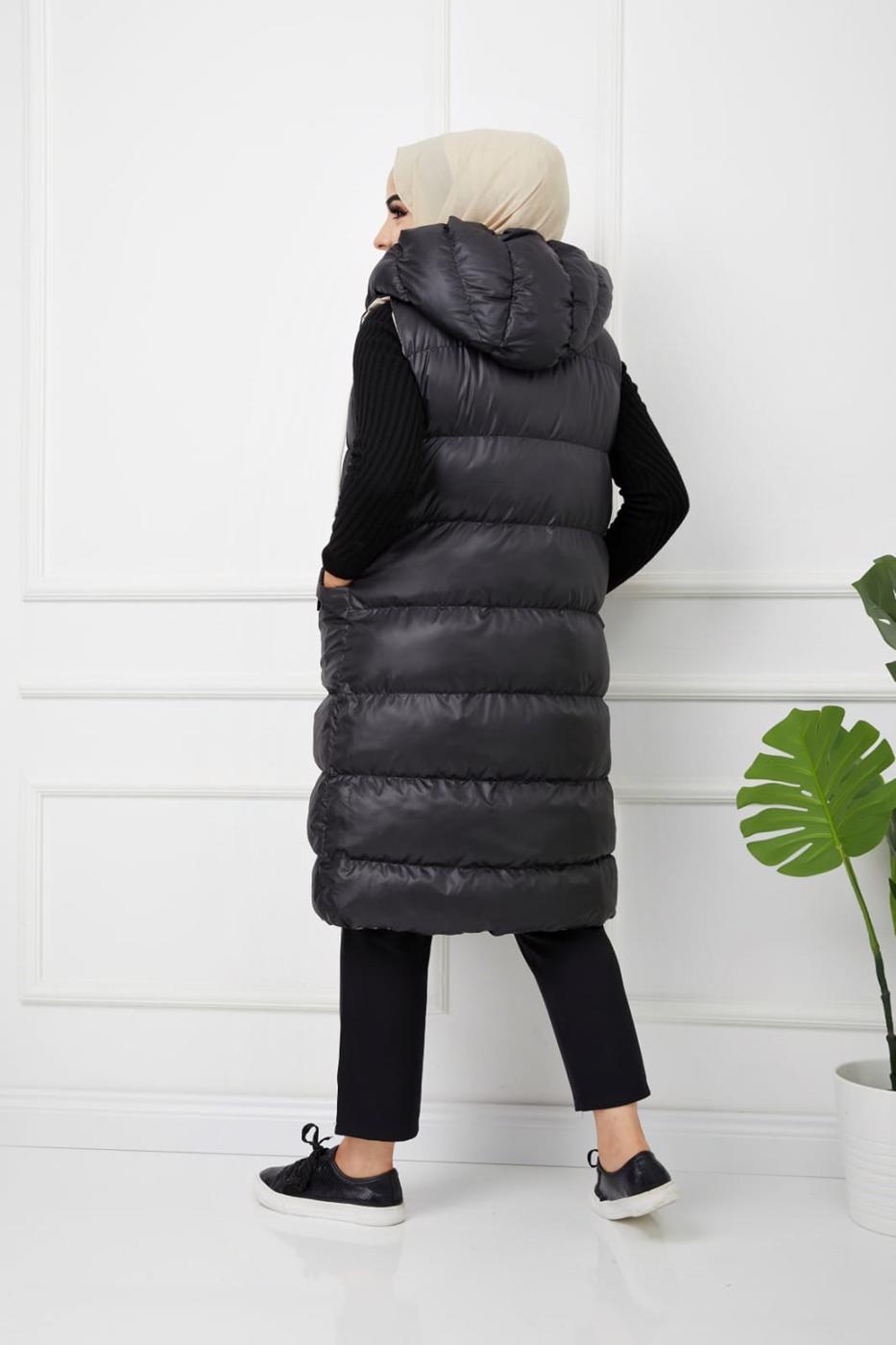 Tesettür giyim SİYAH CEPLİ KAPÜŞONLU ŞİŞME YELEK T 00044 