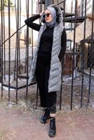 Tesettür giyim GRİ KAPÜŞONLU KAPİTONE ŞİŞME YELEK 0021	