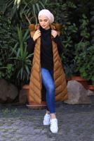 Tesettür giyim KAHVE KAPÜŞONLU KAPİTONE ŞİŞME YELEK 0021	