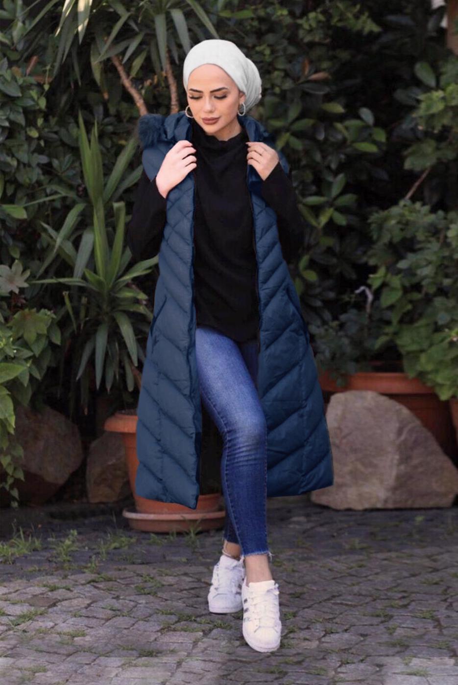 Tesettür giyim LACİVERT KAPÜŞONLU KAPİTONE ŞİŞME YELEK 0021	