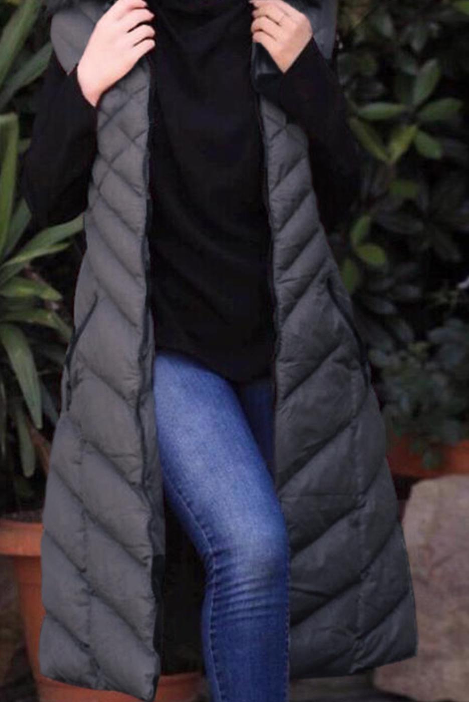 Tesettür giyim GRİ KAPÜŞONLU KAPİTONE ŞİŞME YELEK 0021	