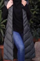 Tesettür giyim GRİ KAPÜŞONLU KAPİTONE ŞİŞME YELEK 0021	