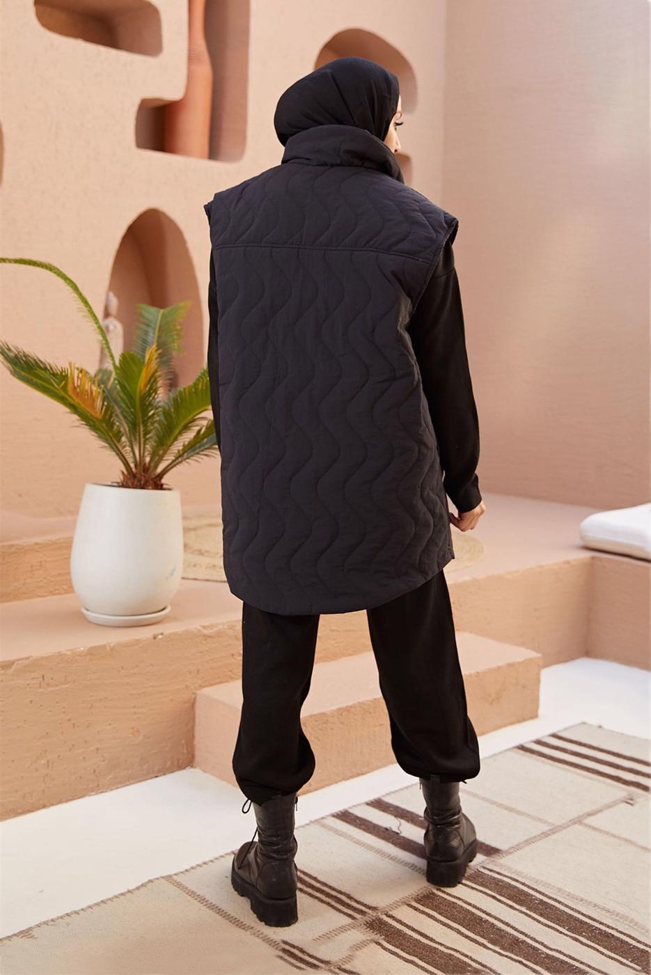 Hijab clothing BLACK SNAP DETAIL QUILTED GILET 0520 