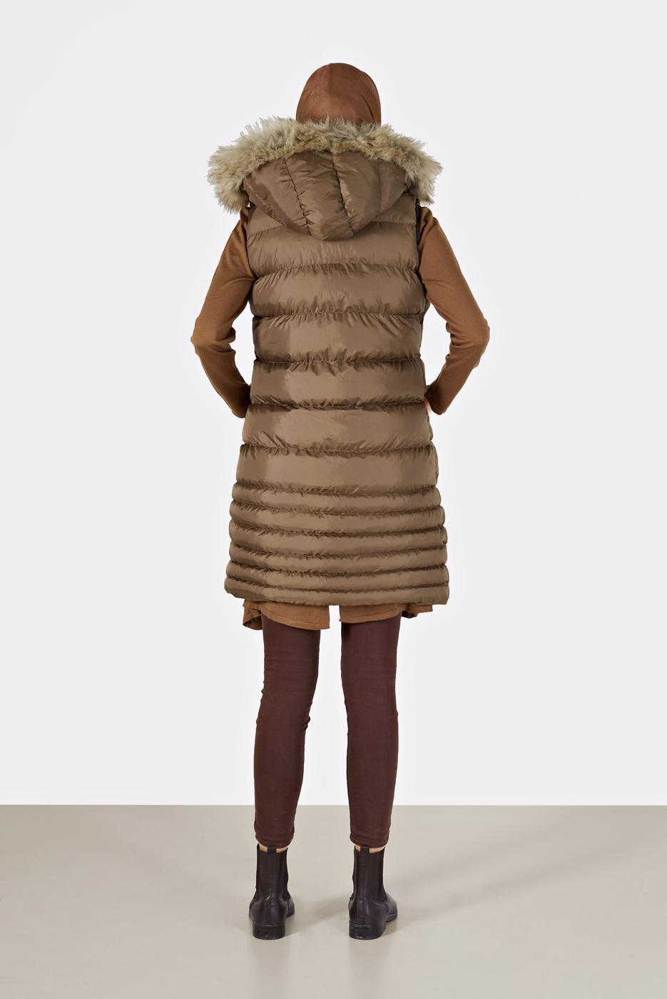 Tesettür giyim TABA KAPÜŞONLU FERMUARLI ŞİŞME YELEK 2004 