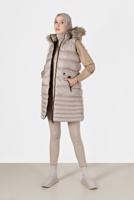 Tesettür giyim BEJ KAPÜŞONLU FERMUARLI ŞİŞME YELEK 2004 