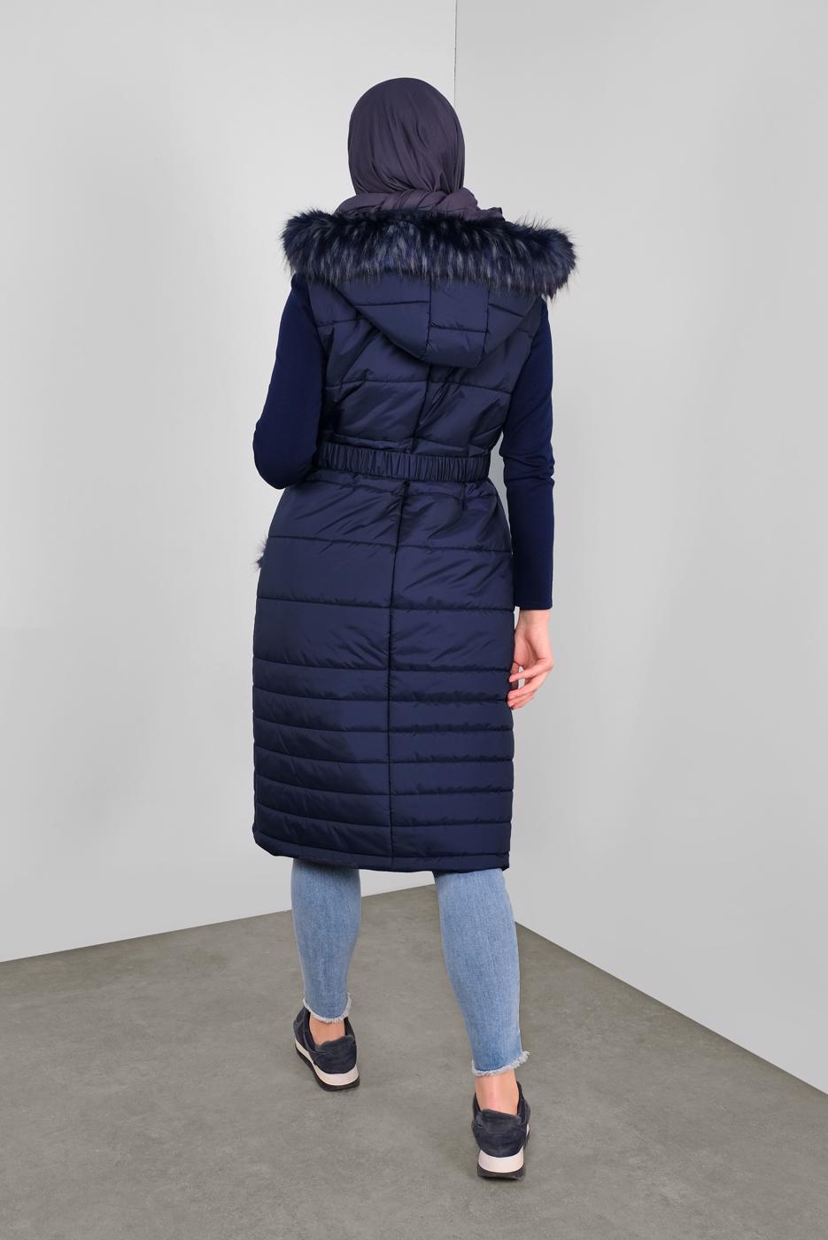 Tesettür giyim LACİVERT KEMERLİ KAPÜŞONLU ŞİŞME YELEK 90121 