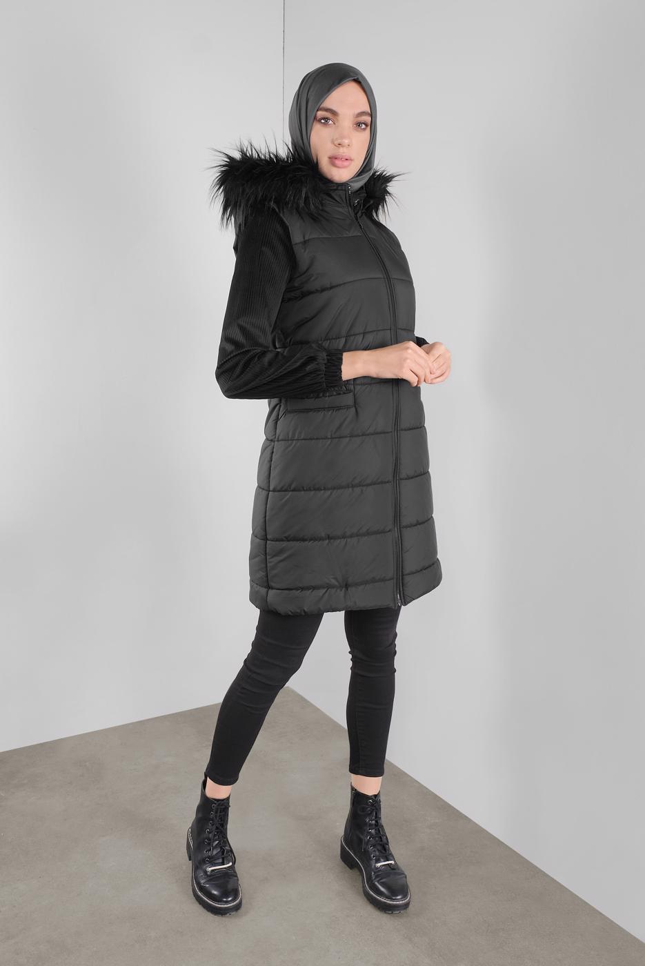 Tesettür giyim SİYAH KAPÜŞONLU CEP DETAYLI ŞİŞME YELEK 90146 