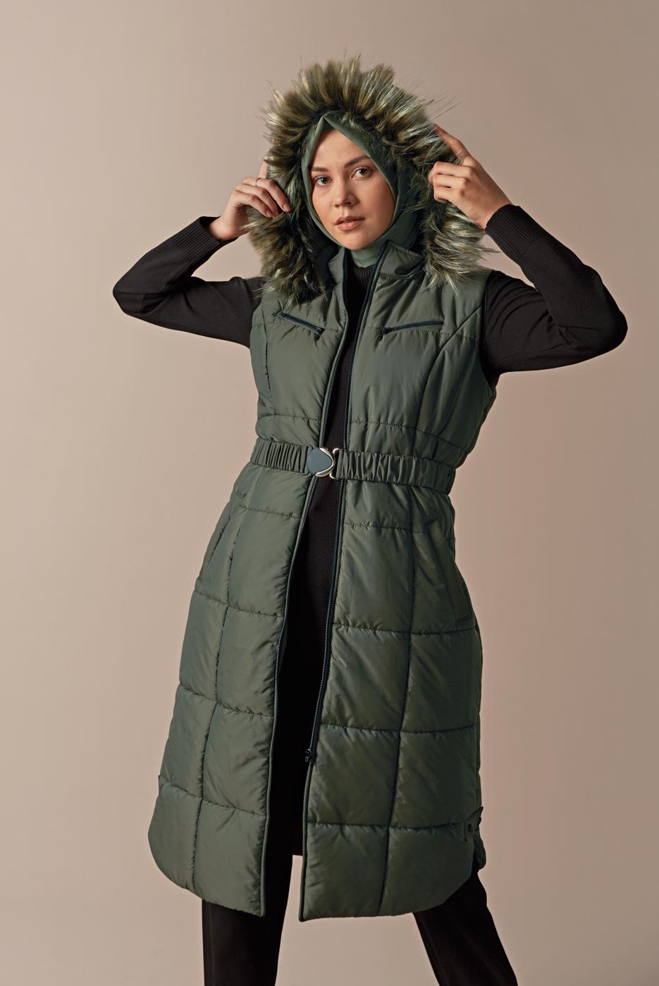 Tesettür giyim HAKİ BELDEN TUTTURMALI KAPÜŞONLU ŞİŞME YELEK 90148 