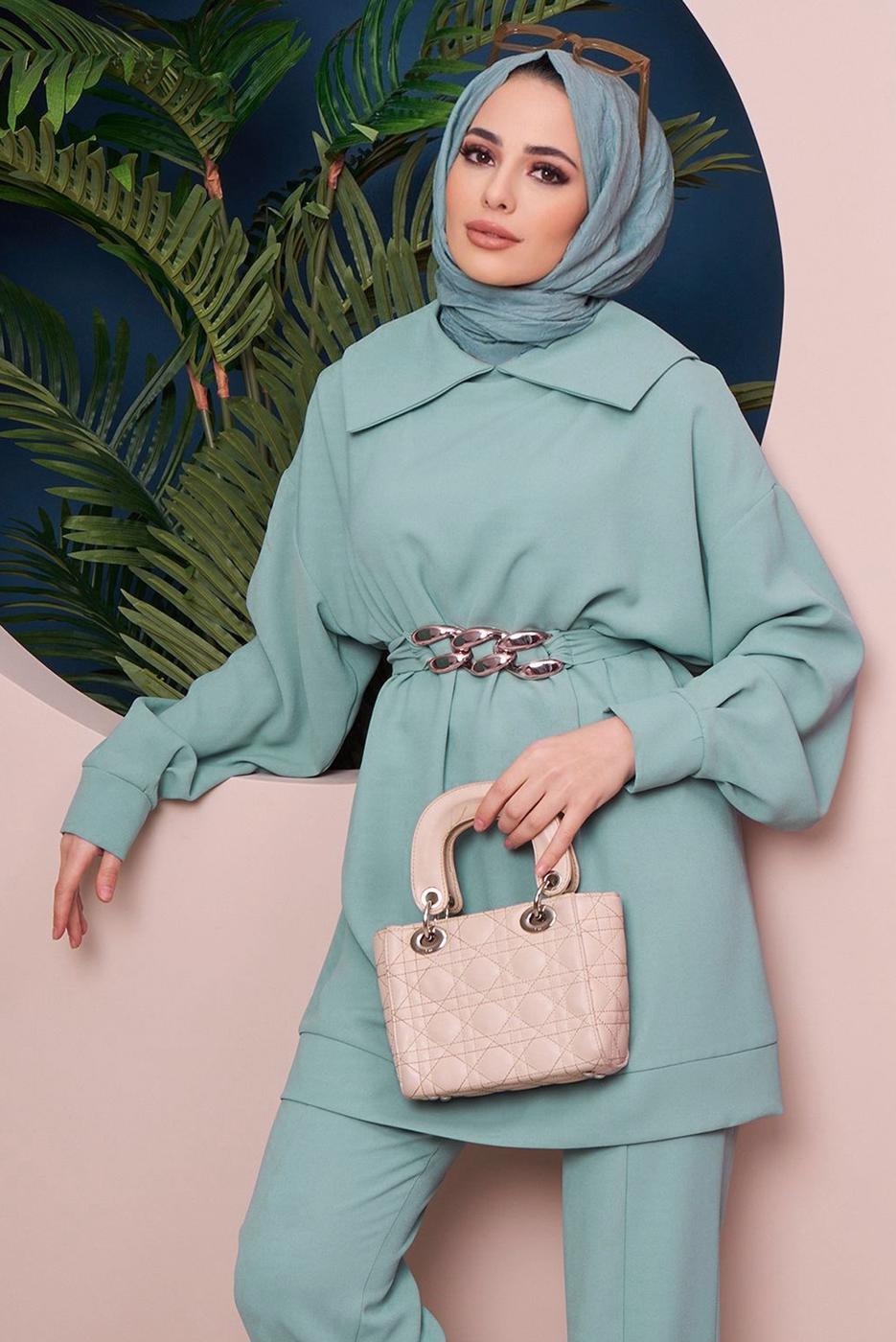 Tesettür giyim YEŞİL KUŞAĞI ZİNCİR DETAYLI GENİŞ YAKA İKİLİ PANT. TAKIM 81051 