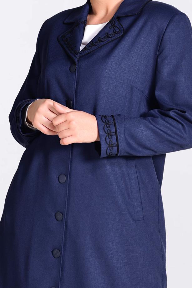 Vêtements hijab BLEU MARINE TRENCH-COAT À BOUTONS BRODÉS ALVINA 1297 - TRENDTESETTÜR