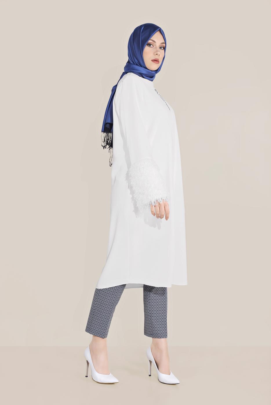 Vêtements hijab CRÈME ALVİNA VESTE À FRANGES 40731