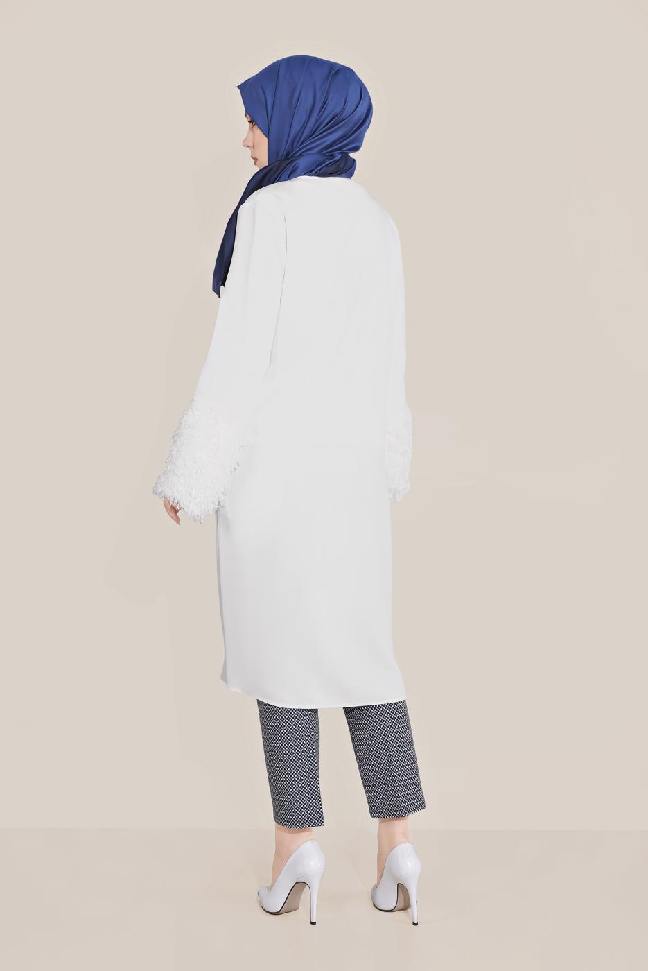 Vêtements hijab CRÈME ALVİNA VESTE À FRANGES 40731