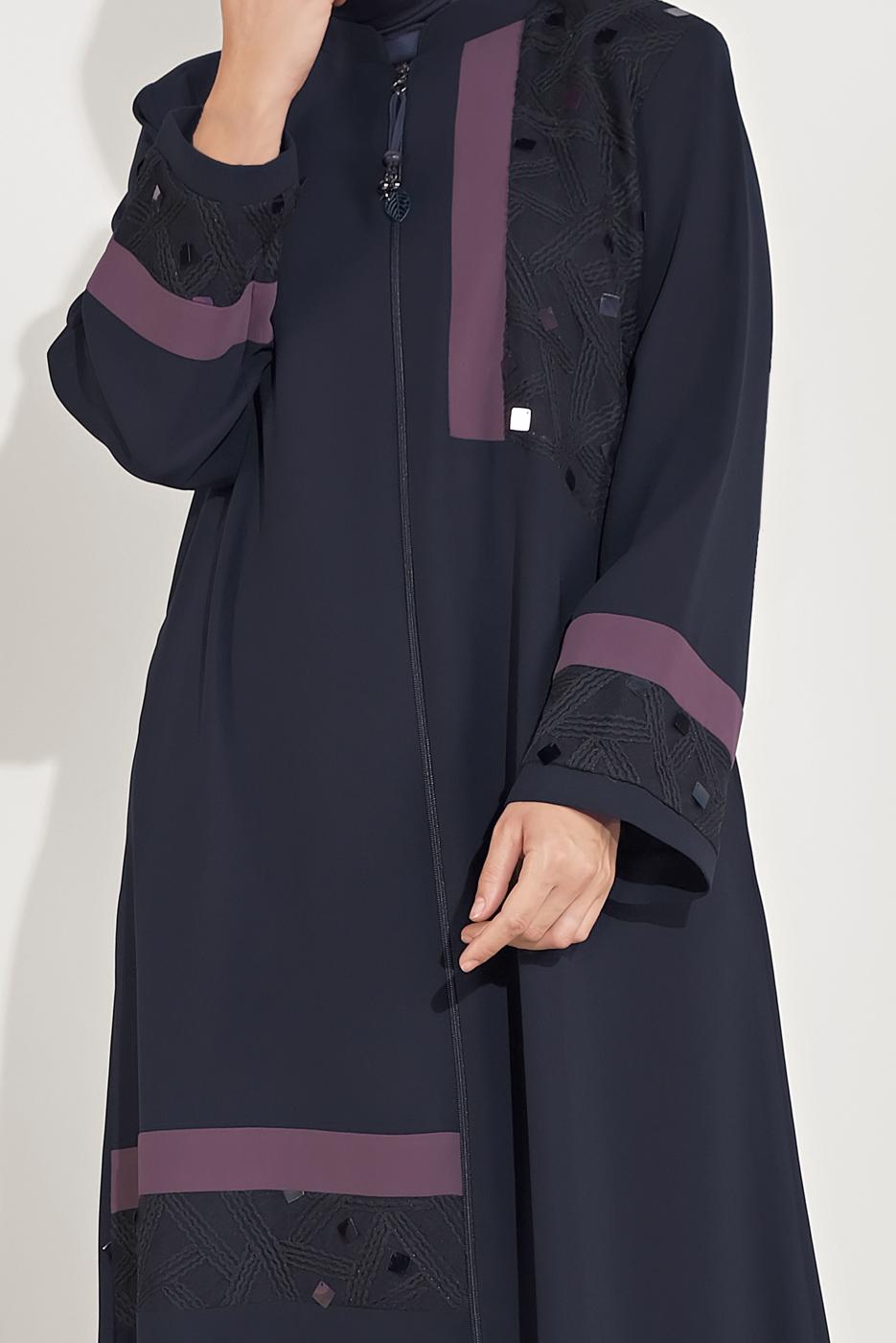 Tesettür giyim LACİVERT ALVİNA NAKIŞLI FERACE 80004