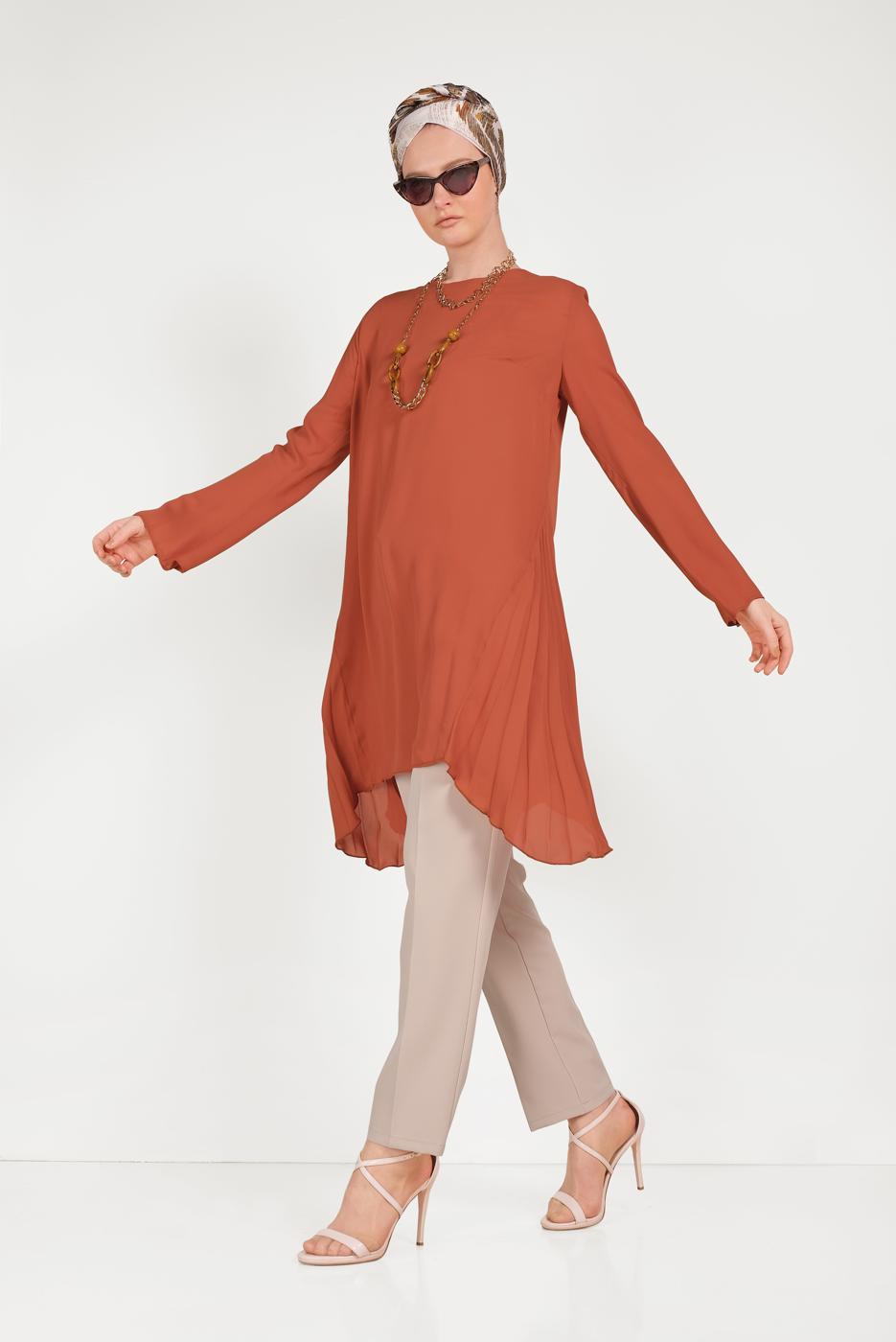 Tesettür giyim TABA ALVİNA PLİSE DETAYLI ASİMETRİK KESİM TUNİK 40443 