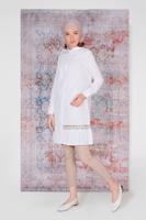 Tesettür giyim BEYAZ ALVİNA NAKIŞ DETAYLI DÜĞMELİ PAMUKLU TUNİK 40593 