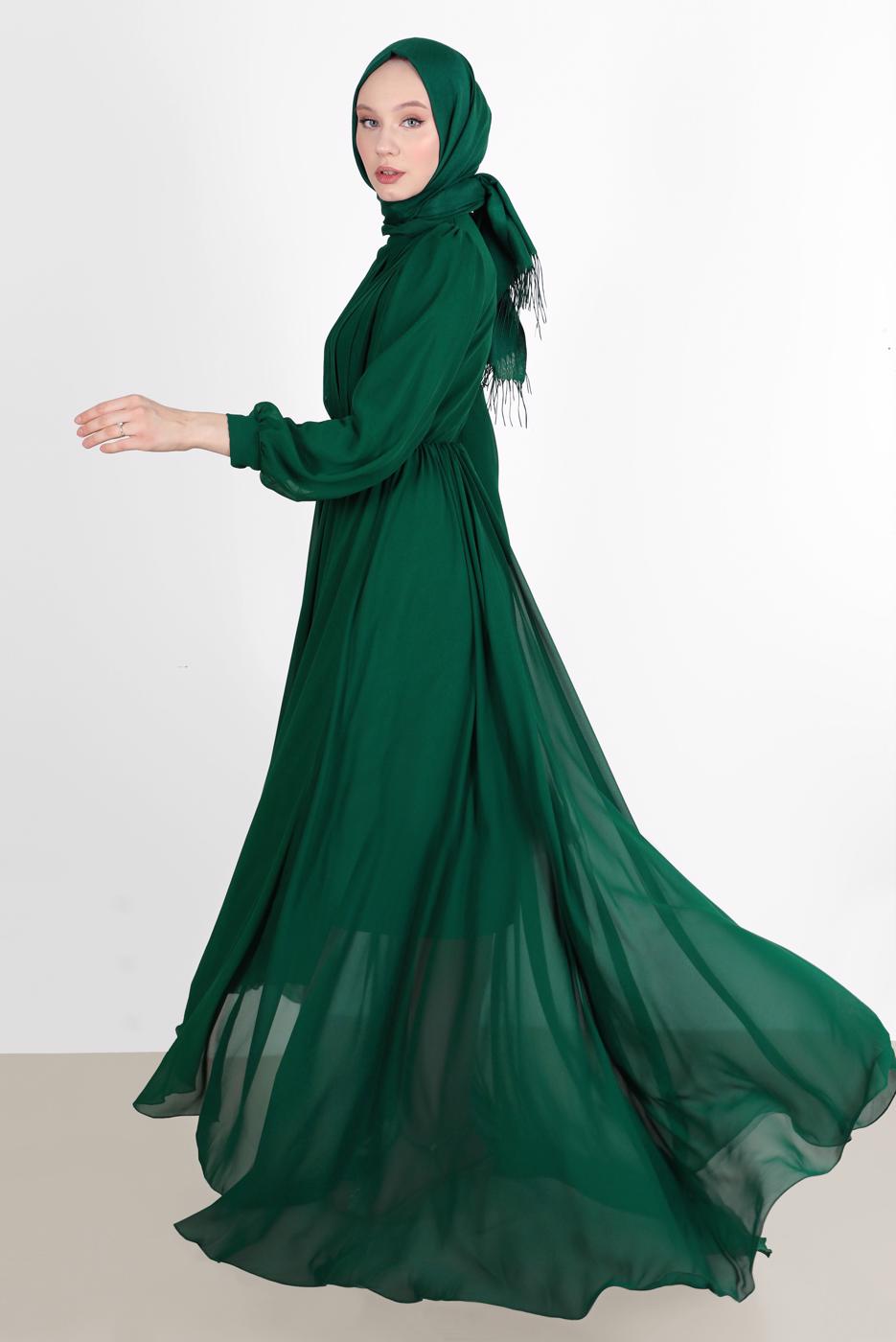 Tesettür giyim YEŞİL PİLE GÖRÜNÜMLÜ BELİ BÜZGÜLÜ ABİYE ELBİSE 65015 