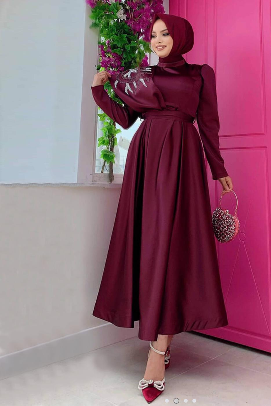 Tesettür giyim BORDO TAŞ DETAYLI VOLANLI ABİYE T 7099