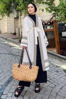 Tesettür giyim BEYAZ NAKIŞLI PÜSKÜLLÜ KİMONO 0781 