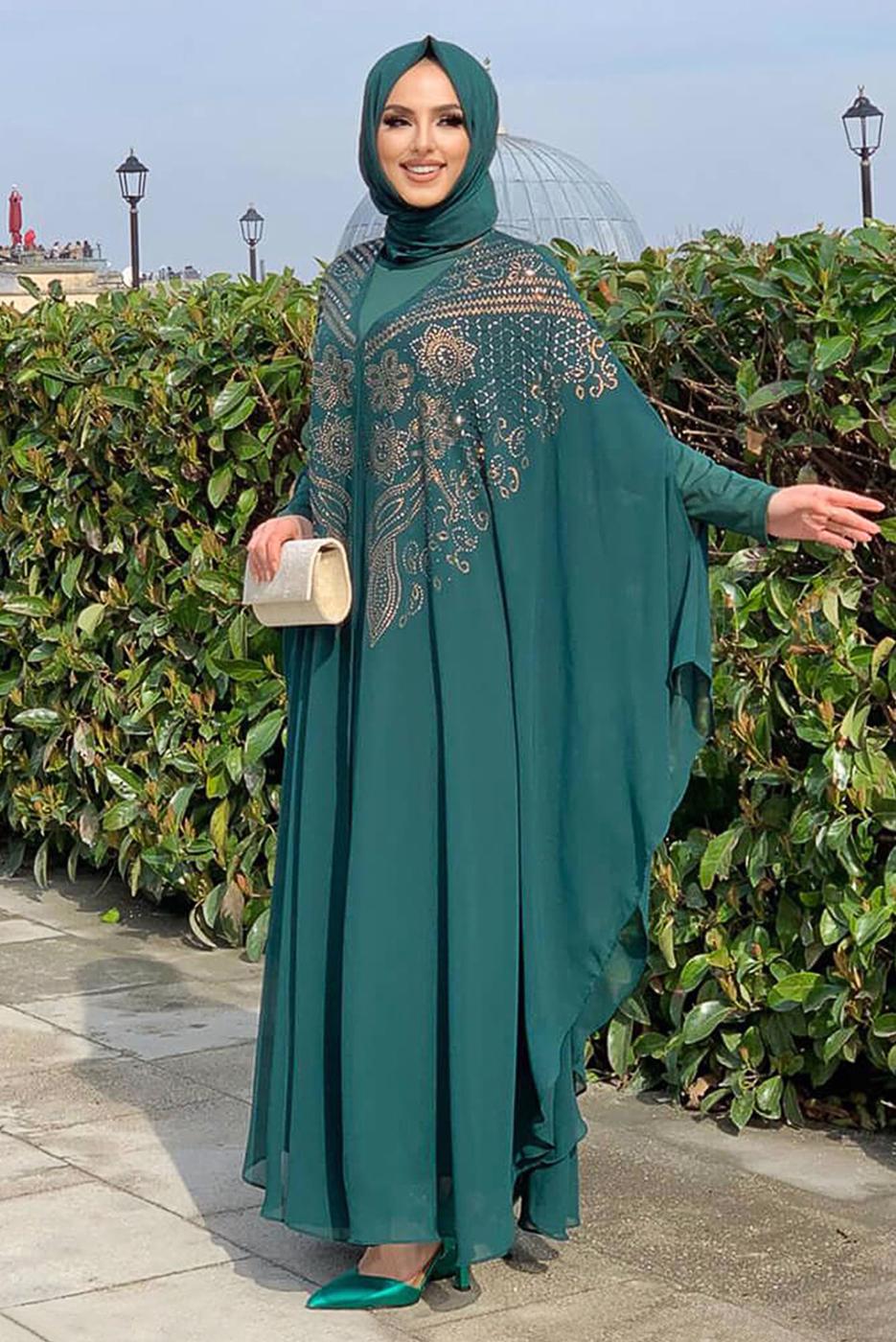 Tesettür giyim YEŞİL TAŞ DETAYLI PELERİNLİ ELBİSELİ TAKIM T 1563