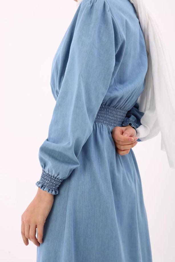 Tesettür giyim MAVİ BELİ VE MANŞETLERİ LASTİKLİ DENİM ELBİSE 00036  - TRENDTESETTÜR