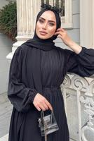 Tesettür giyim SİYAH GÜPÜR DETAYLI BELİ BÜZGÜLÜ ELBİSE 0537 