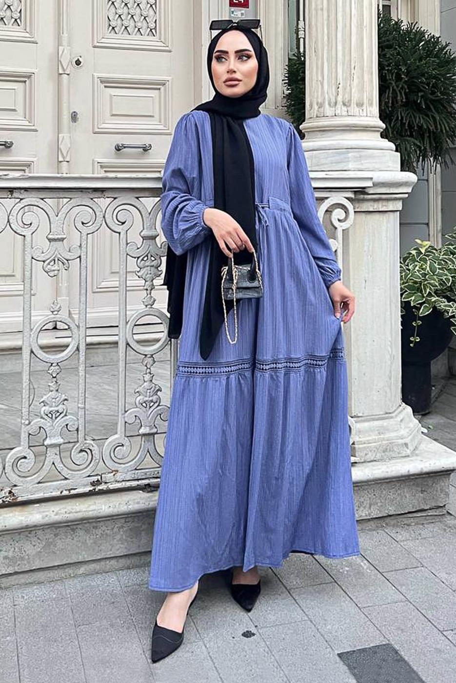 Tesettür giyim MAVİ GÜPÜR DETAYLI BELİ BÜZGÜLÜ ELBİSE 0537 