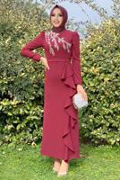 Vêtements hijab ROUGE BORDEAUX ROBE BRODÉE DE GEMMES À VOLANTS 0563