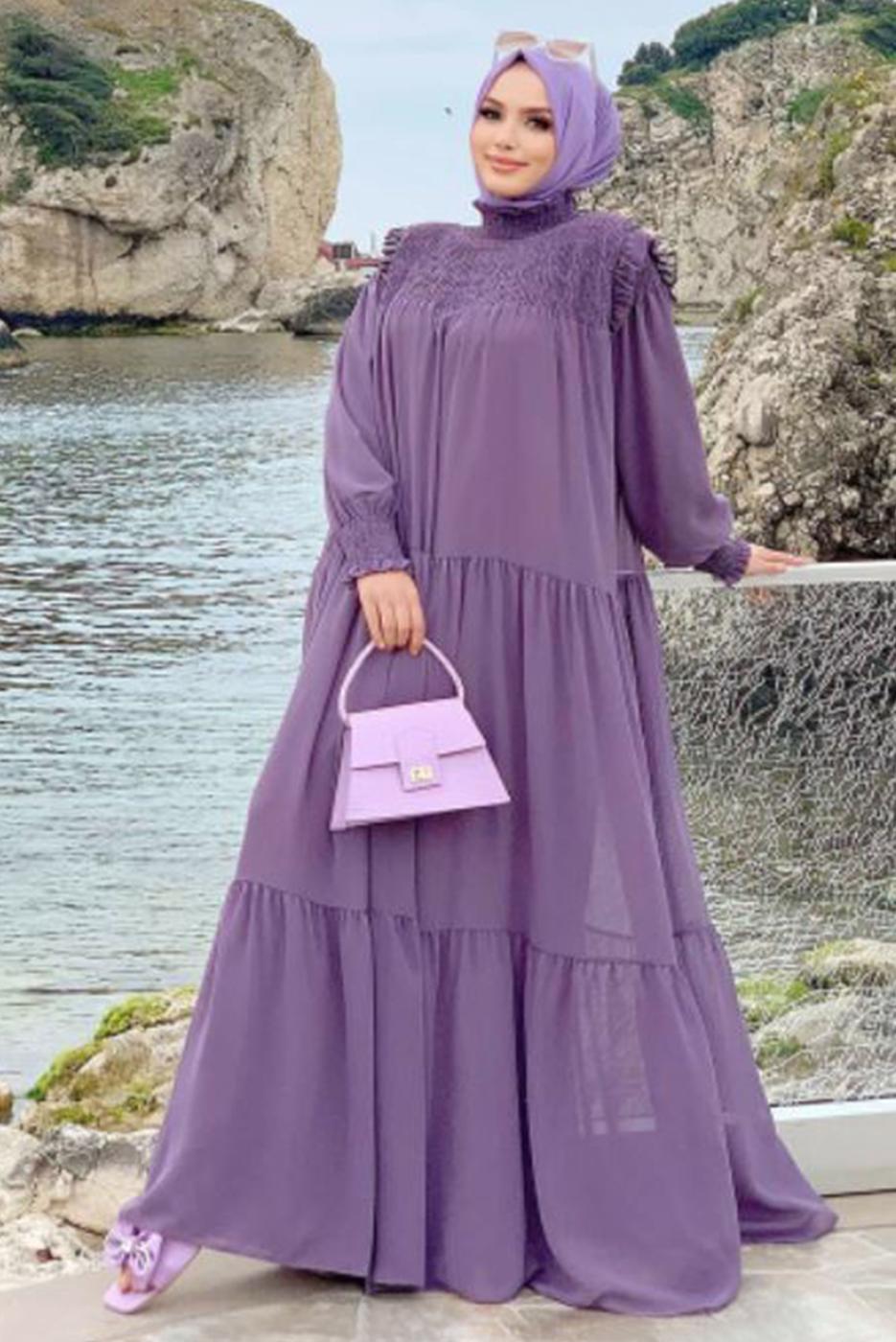 Tesettür giyim MOR BÜZGÜLÜ DİK YAKA FIRFIRLI ŞİFON ELBİSE 1153