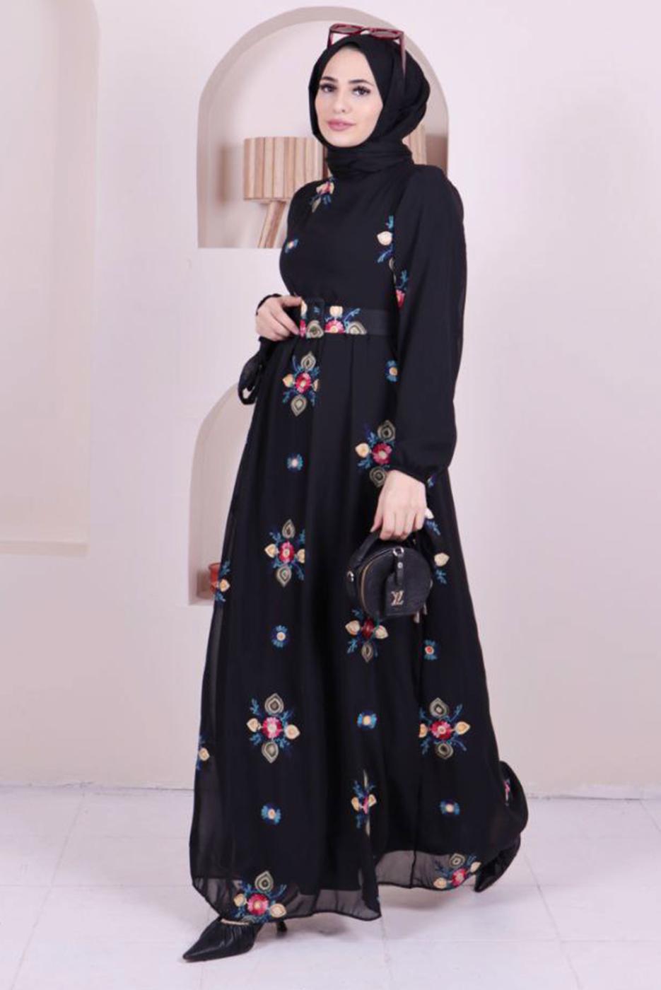 Tesettür giyim SİYAH ÇİÇEK NAKIŞLI ELBİSE 1307 