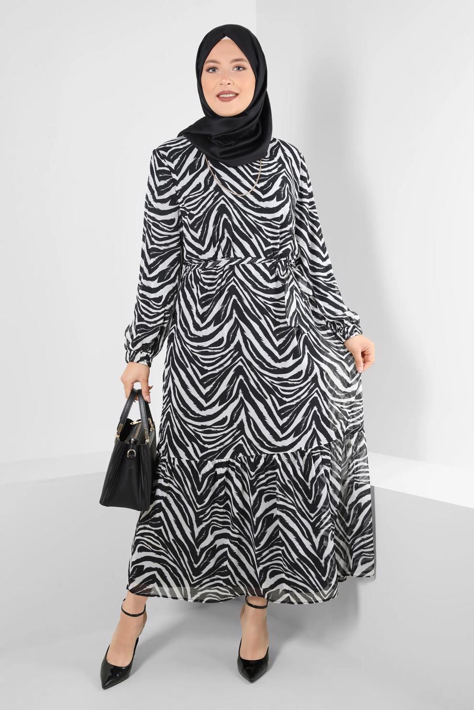 Hijab clothing BLACK ALVINA PLUS SIZE PATTERNED DRESS T 20254-1