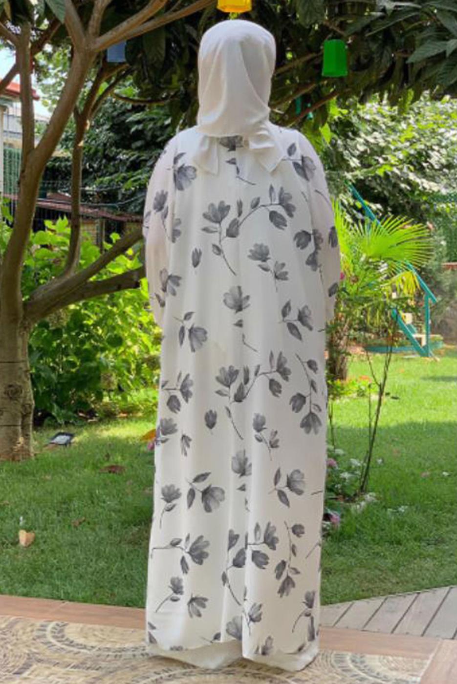 Tesettür giyim BEYAZ ÇİÇEK DESENLİ TULUM TAKIM T 2138