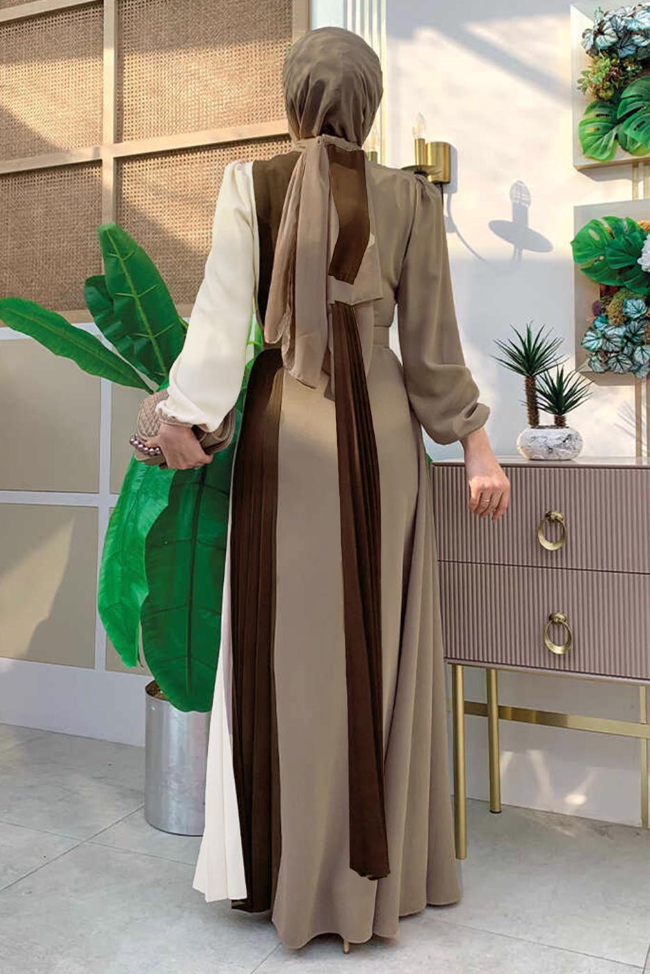 Tesettür giyim VİZON ÜÇ RENKLİ PİLİSELİ ELBİSE T 2263