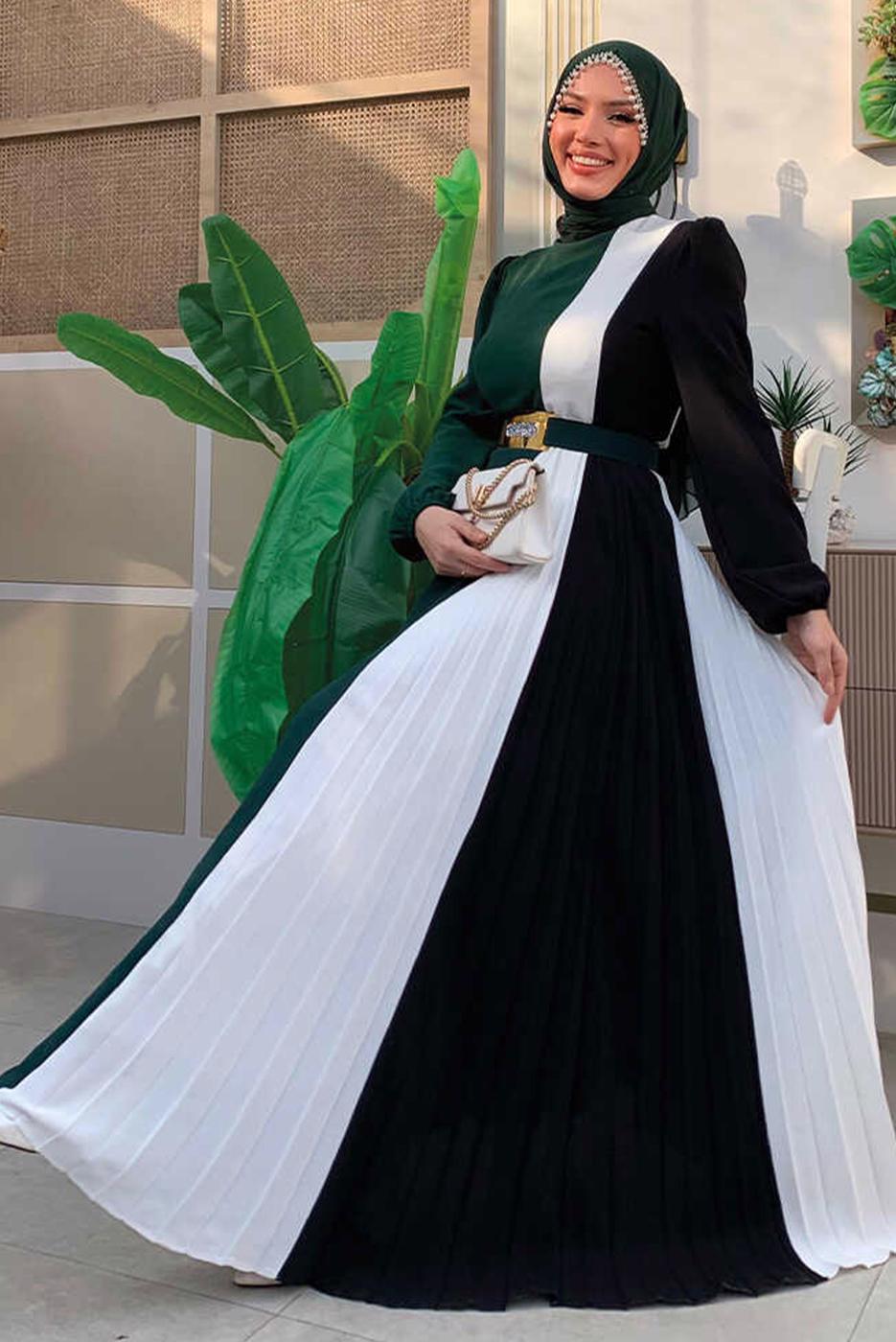 Tesettür giyim YEŞİL ÜÇ RENKLİ PİLİSELİ ELBİSE T 2263