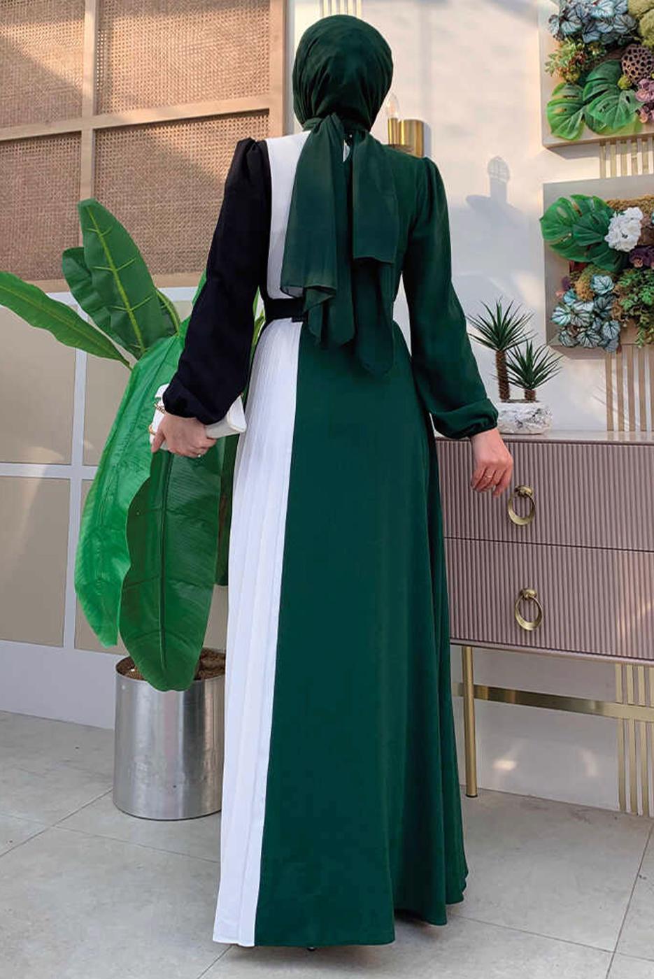 Tesettür giyim YEŞİL ÜÇ RENKLİ PİLİSELİ ELBİSE T 2263