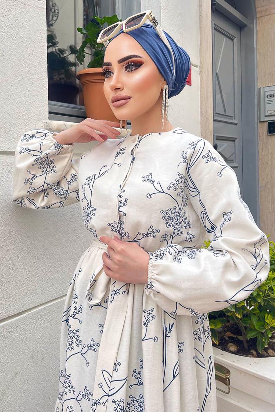 Tesettür giyim KREM GİZLİ DÜĞMELİ DESENLİ PAMUKLU ELBİSE 2338 