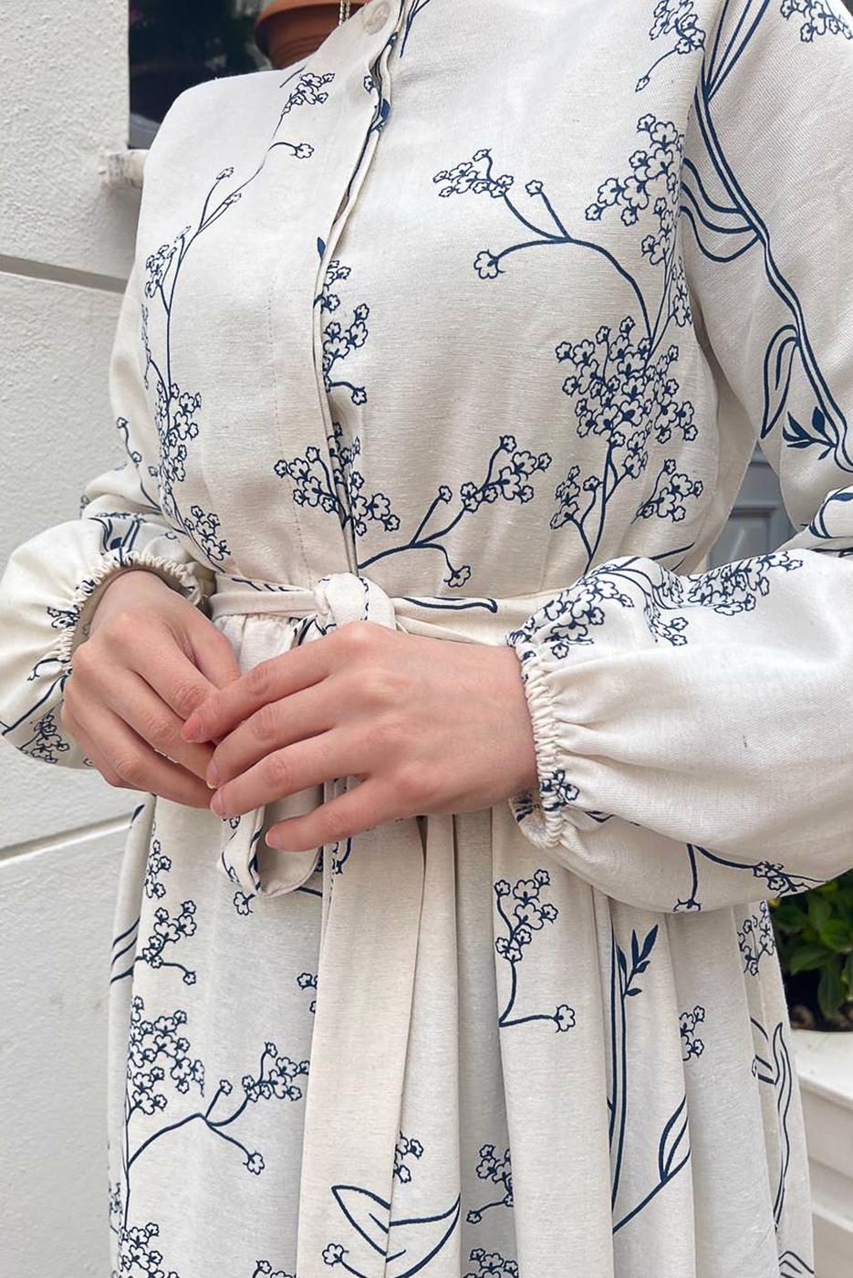 Tesettür giyim KREM GİZLİ DÜĞMELİ DESENLİ PAMUKLU ELBİSE 2338 