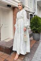 Tesettür giyim KREM GİZLİ DÜĞMELİ DESENLİ PAMUKLU ELBİSE 2338 