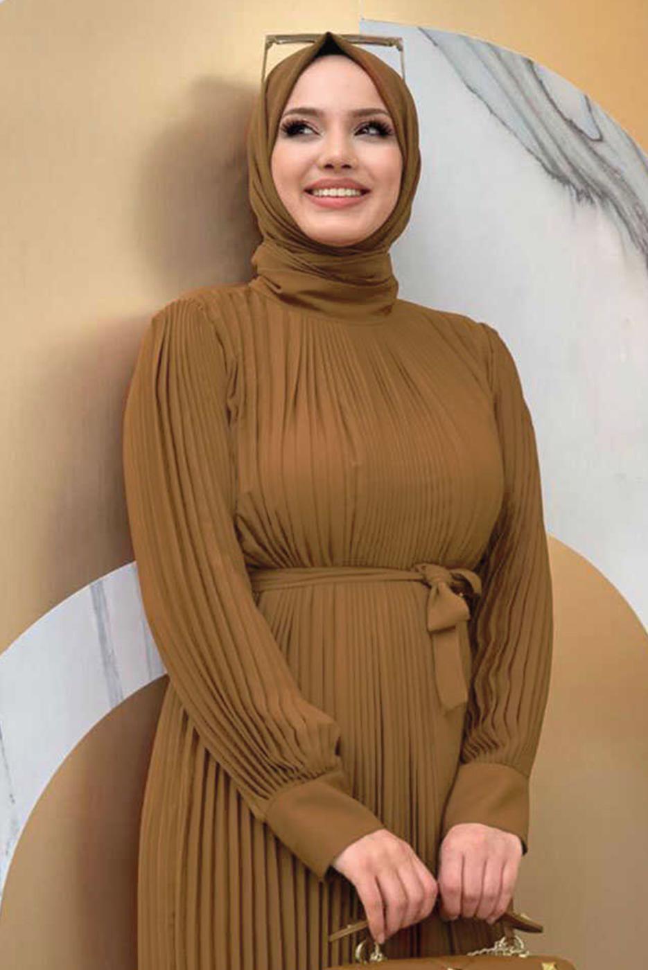 Tesettür giyim TABA PİLİSELİ KREP ELBİSE 3043