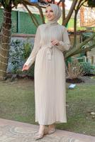 Tesettür giyim BEJ PİLİSELİ KREP ELBİSE 3043